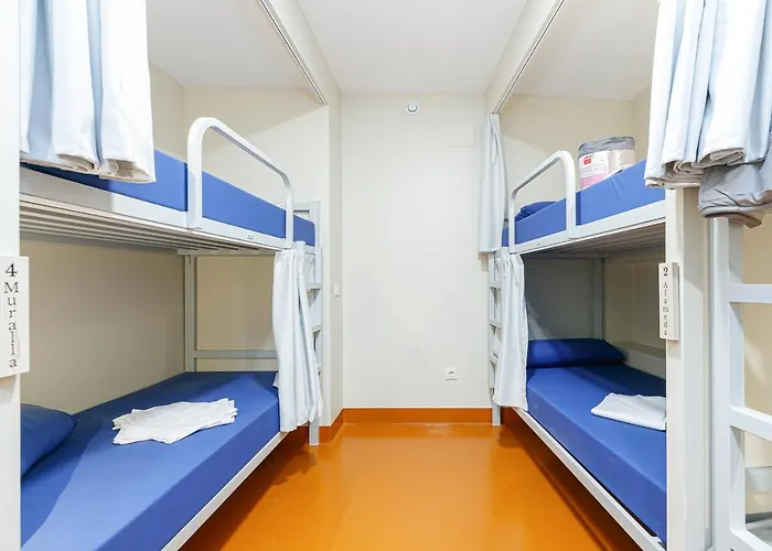 Turoqua بونتيفيذرا