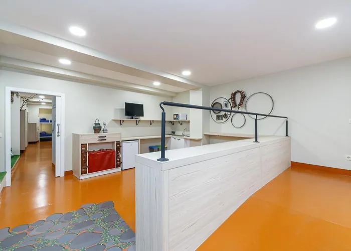 Turoqua بيت شباب